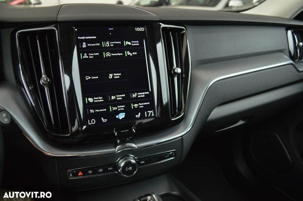 Volvo XC 60 D4 AWD Momentum - 9