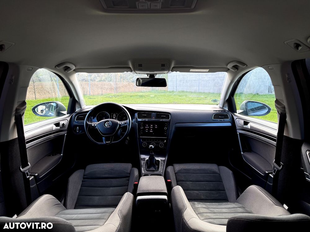 Volkswagen Golf 1.6 TDI Highline - 8