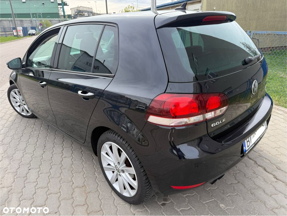 Volkswagen Golf - 2