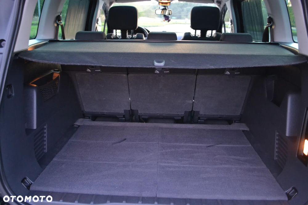 Peugeot 5008 - 21