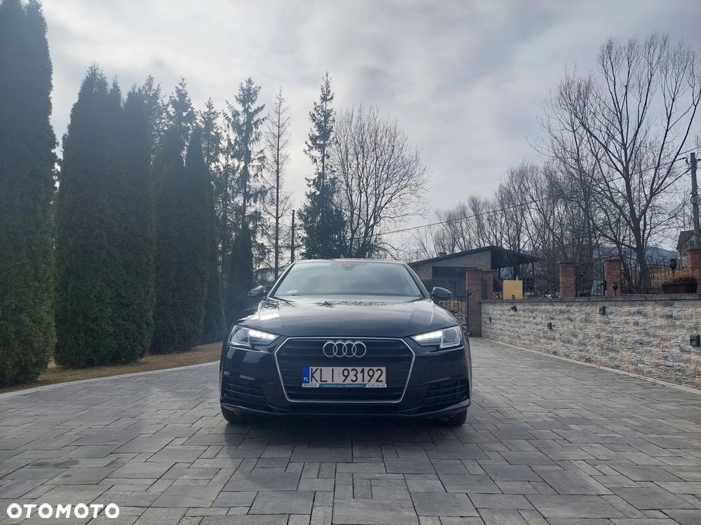 Audi A4 Limousine - 9