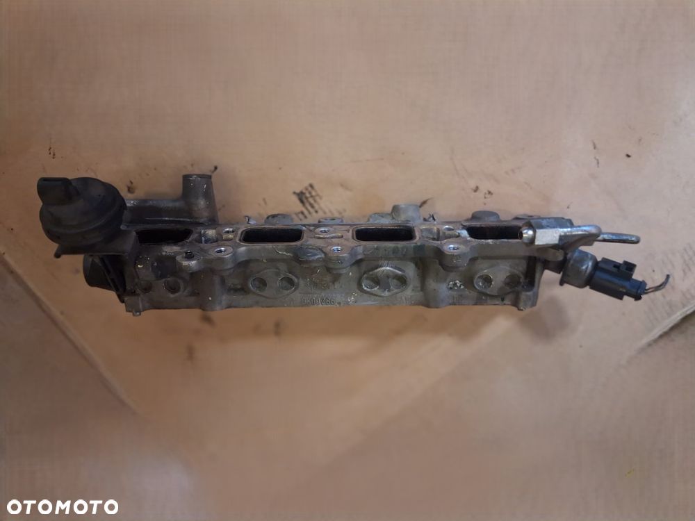 Listwa wtryskowa VW GOLF V 1.4 TSI  GK00286  OE - 4