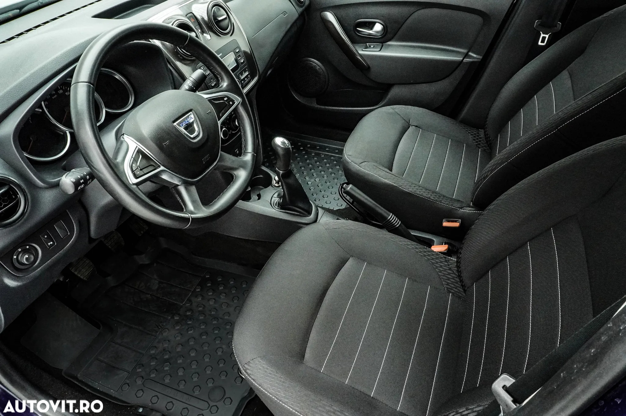 Dacia Logan 1.5 DCI Laureate - 11