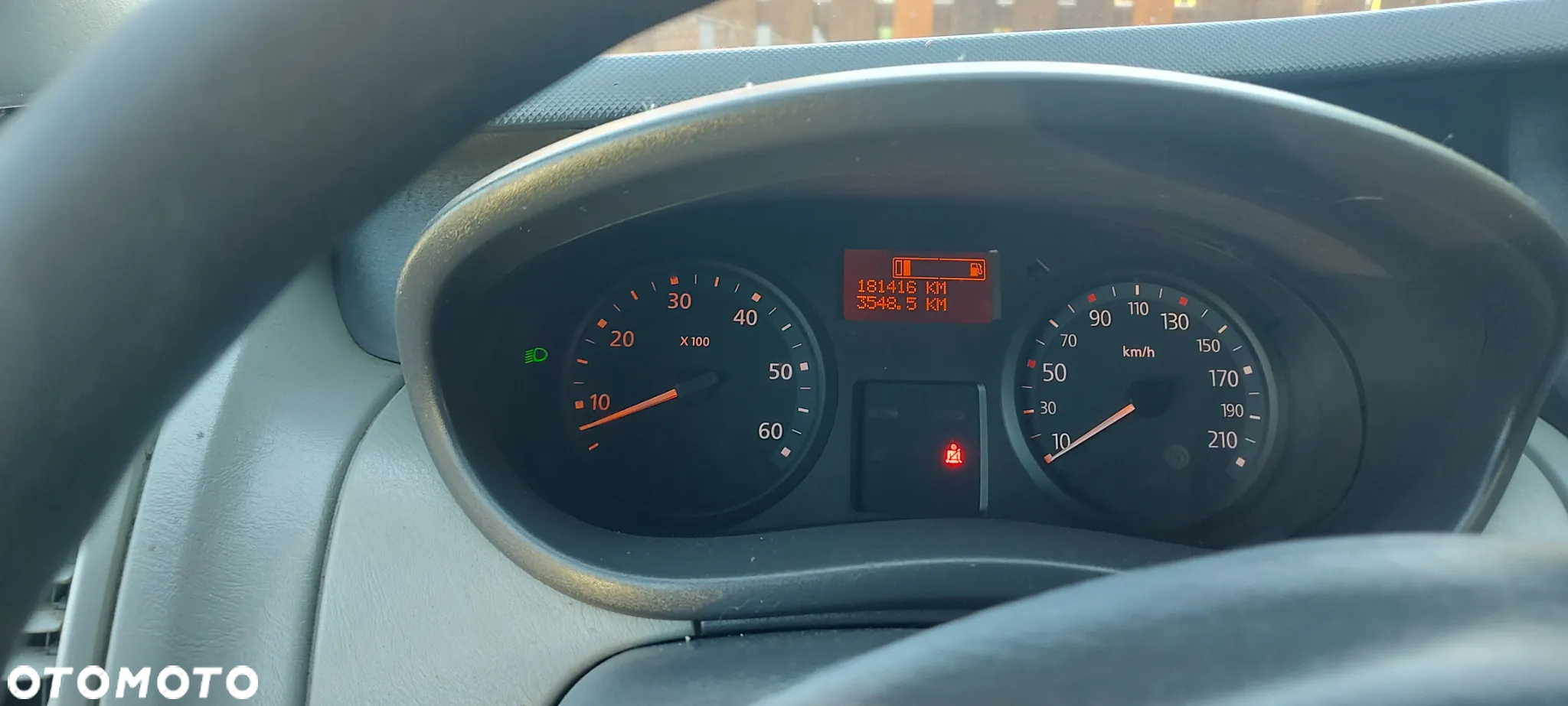 Renault Trafic - 8