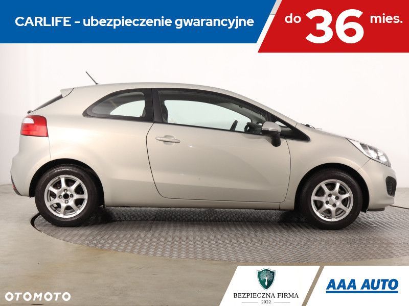 Kia Rio - 8