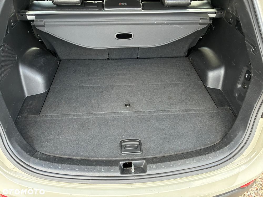 Hyundai Santa Fe 2.2 CRDI Premium - 38