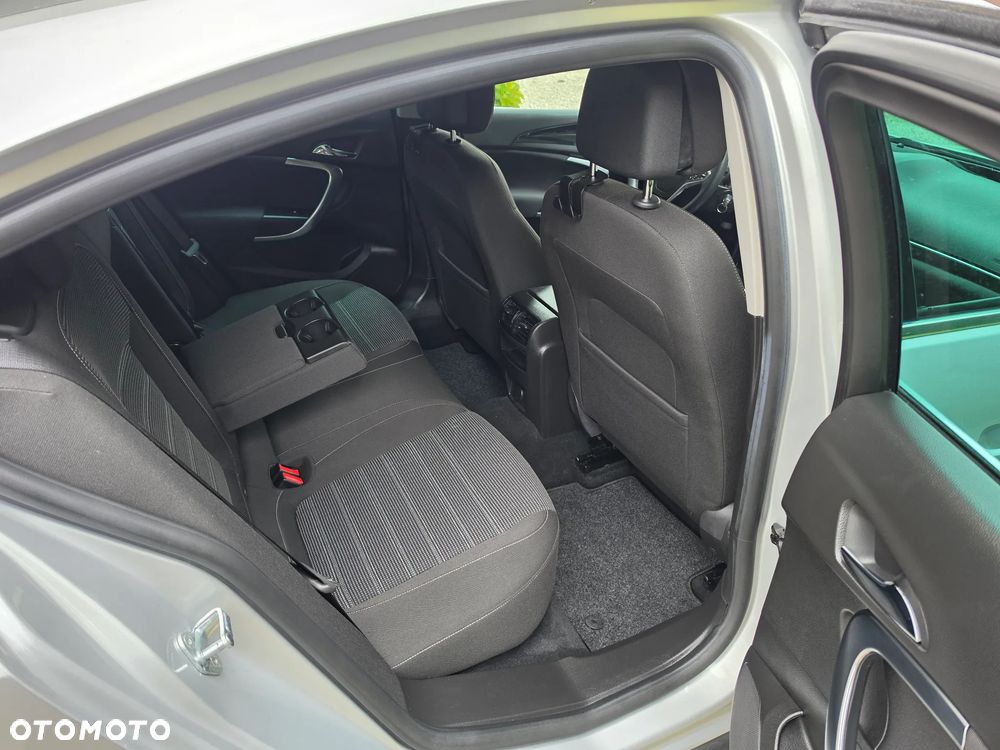 Opel Insignia 1.4 T Cosmo S&S - 11