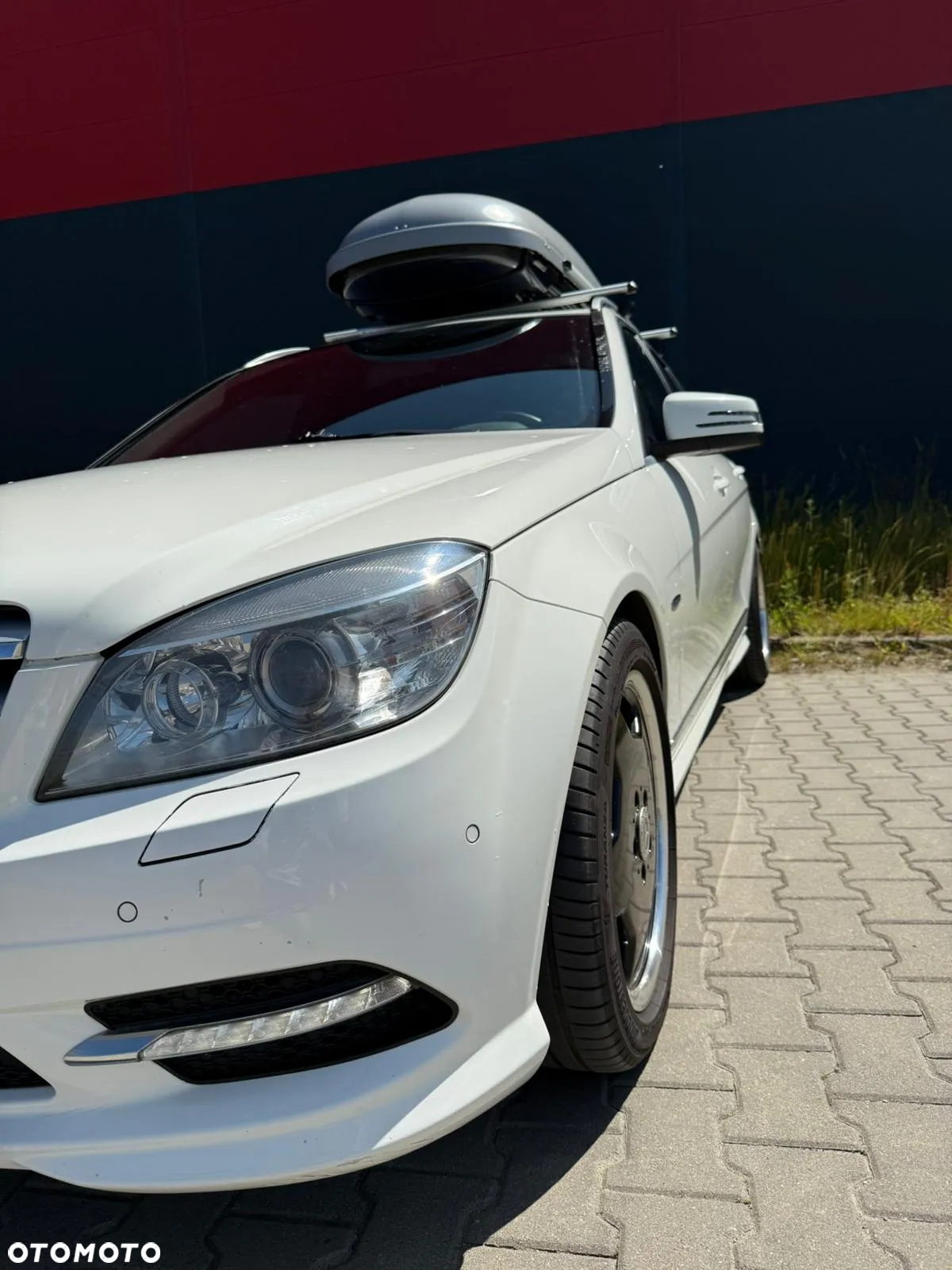 Mercedes-Benz Klasa C 180 T CGI Automatik BlueEFFICIENCY Avantgarde - 4