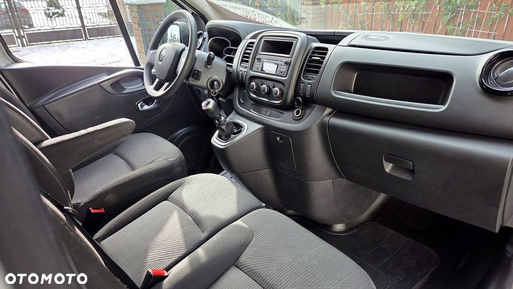 Renault Trafic - 17