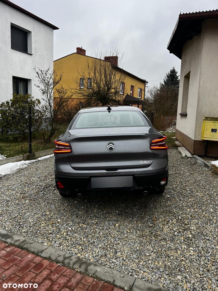 Citroën C4X 1.2 mHEV Plus eDCT6 - 9
