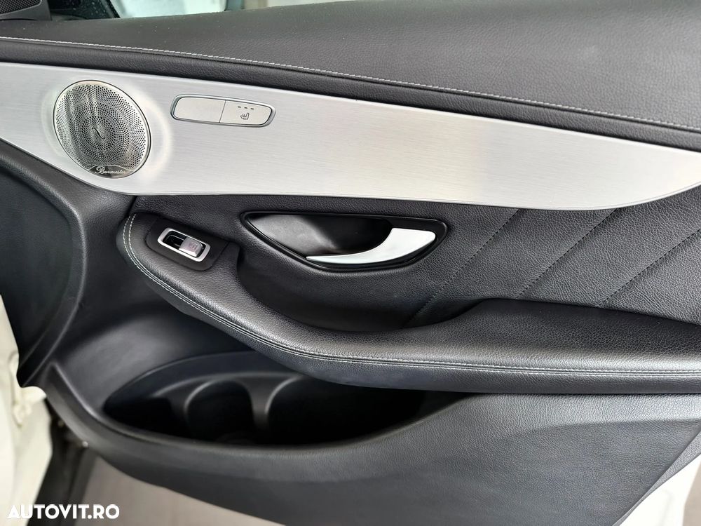 Mercedes-Benz GLC 300 e 4Matic 9G-TRONIC AMG Line - 12