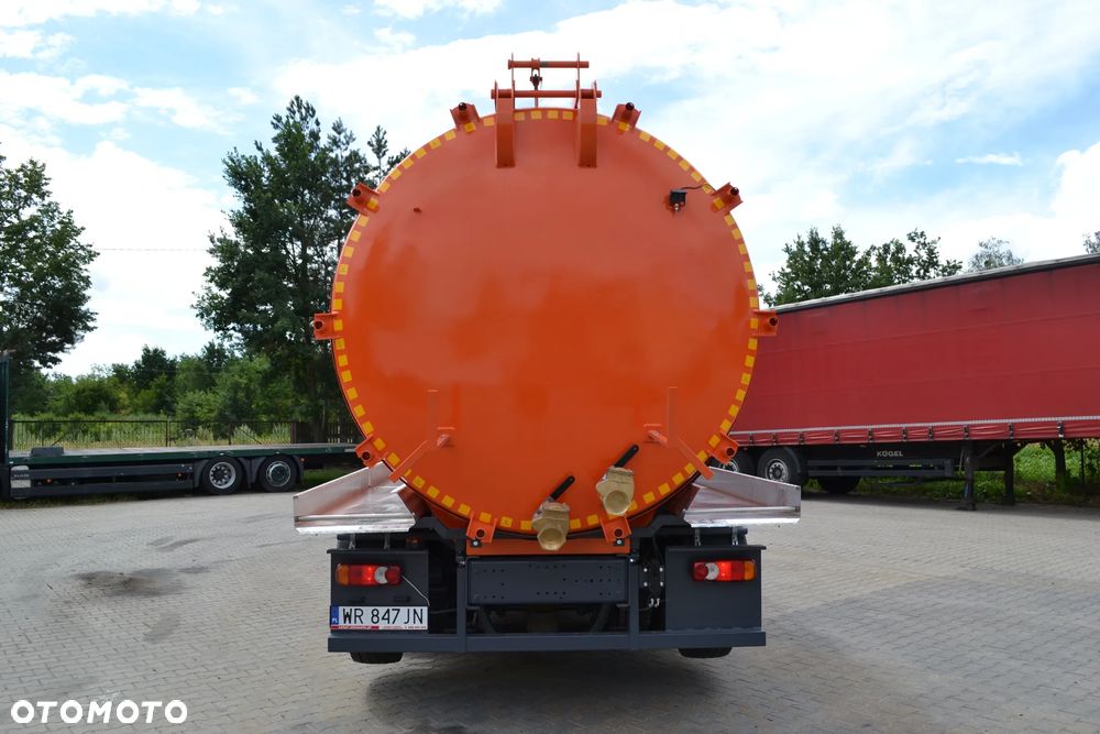 MAN TGM 2013 r 279000 km SPECJALNY SZAMBIARKA NOWA BECZKA 20 m³ TRZECIA OŚ SKRĘTNA KLIMATYZACJA - 6