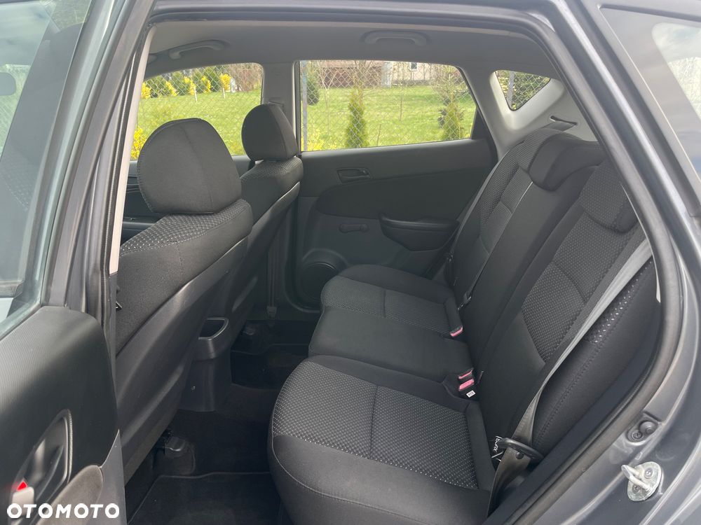 Hyundai i30 1.4 Classic + - 9