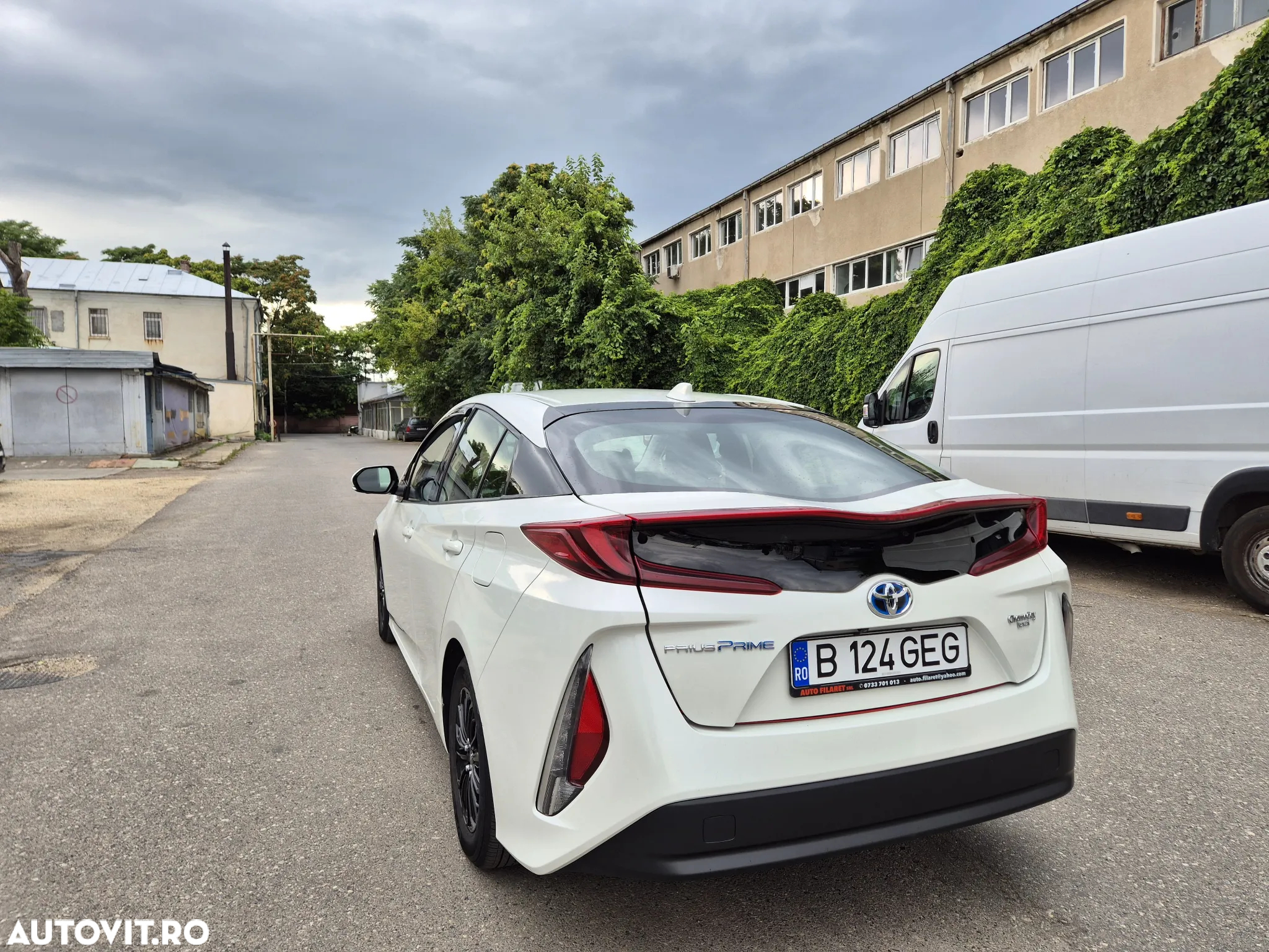 Toyota Prius Plug-in Hybrid Executive - 5