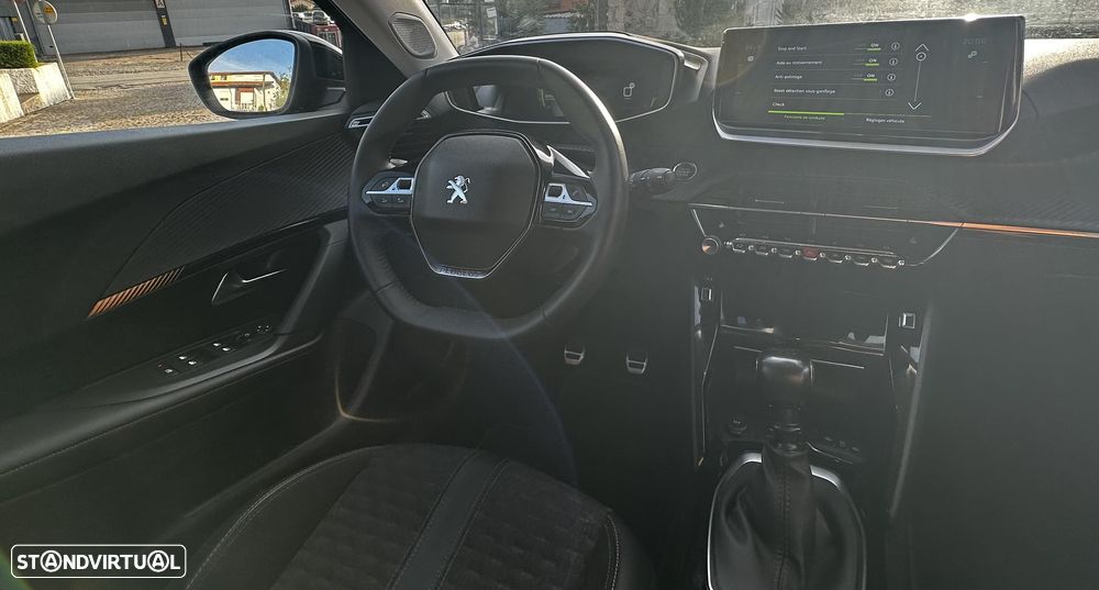 Peugeot 2008 - 12