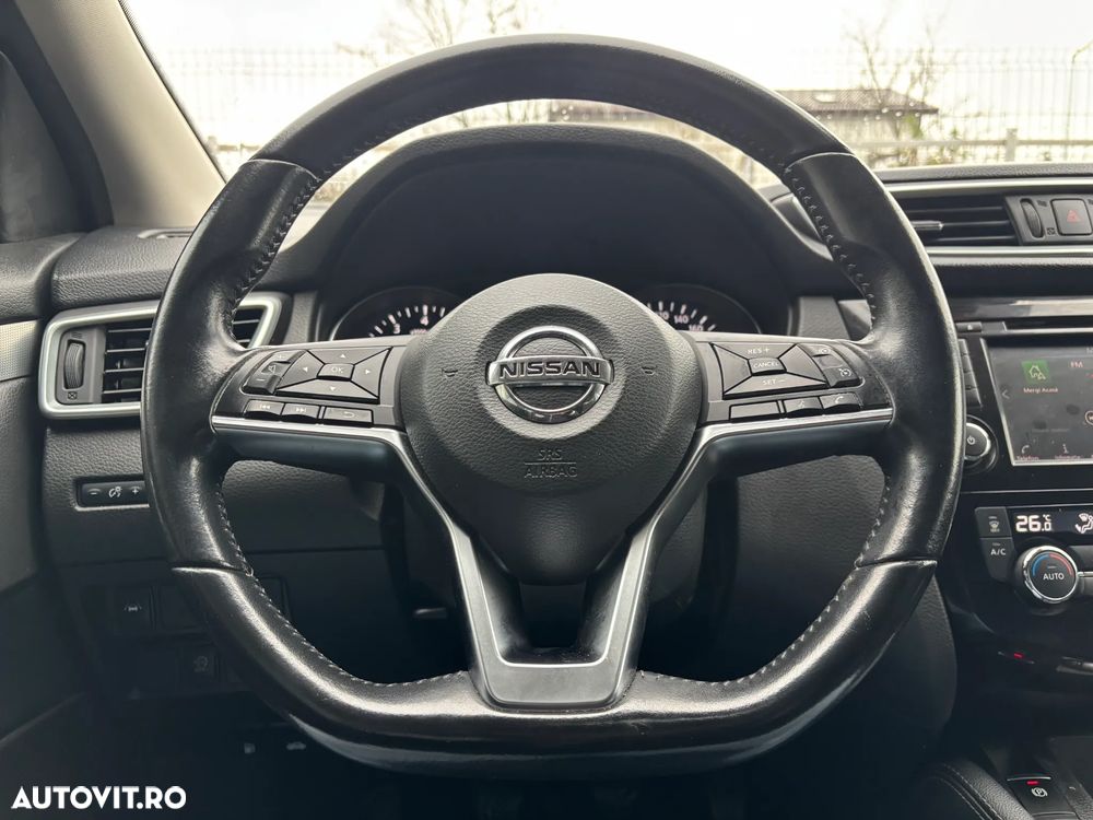 Nissan Qashqai 1.3 DIG-T N-CONNECTA - 16