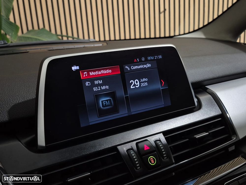 BMW 216 Gran Tourer i 7L Advantage — fotografia 20