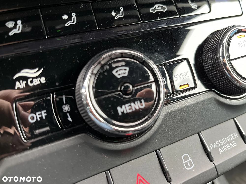 Skoda Karoq 2.0 TSI 4x4 Sportline DSG - 34