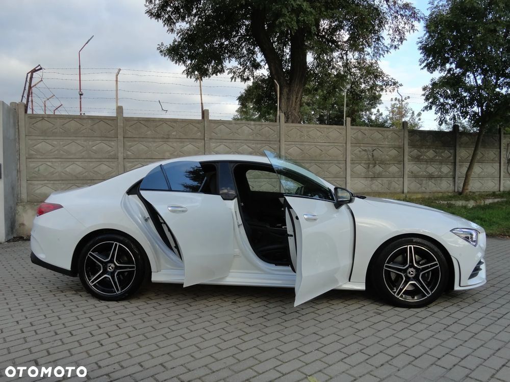 Mercedes-Benz CLA 200 7G-DCT Edition AMG Line - 13