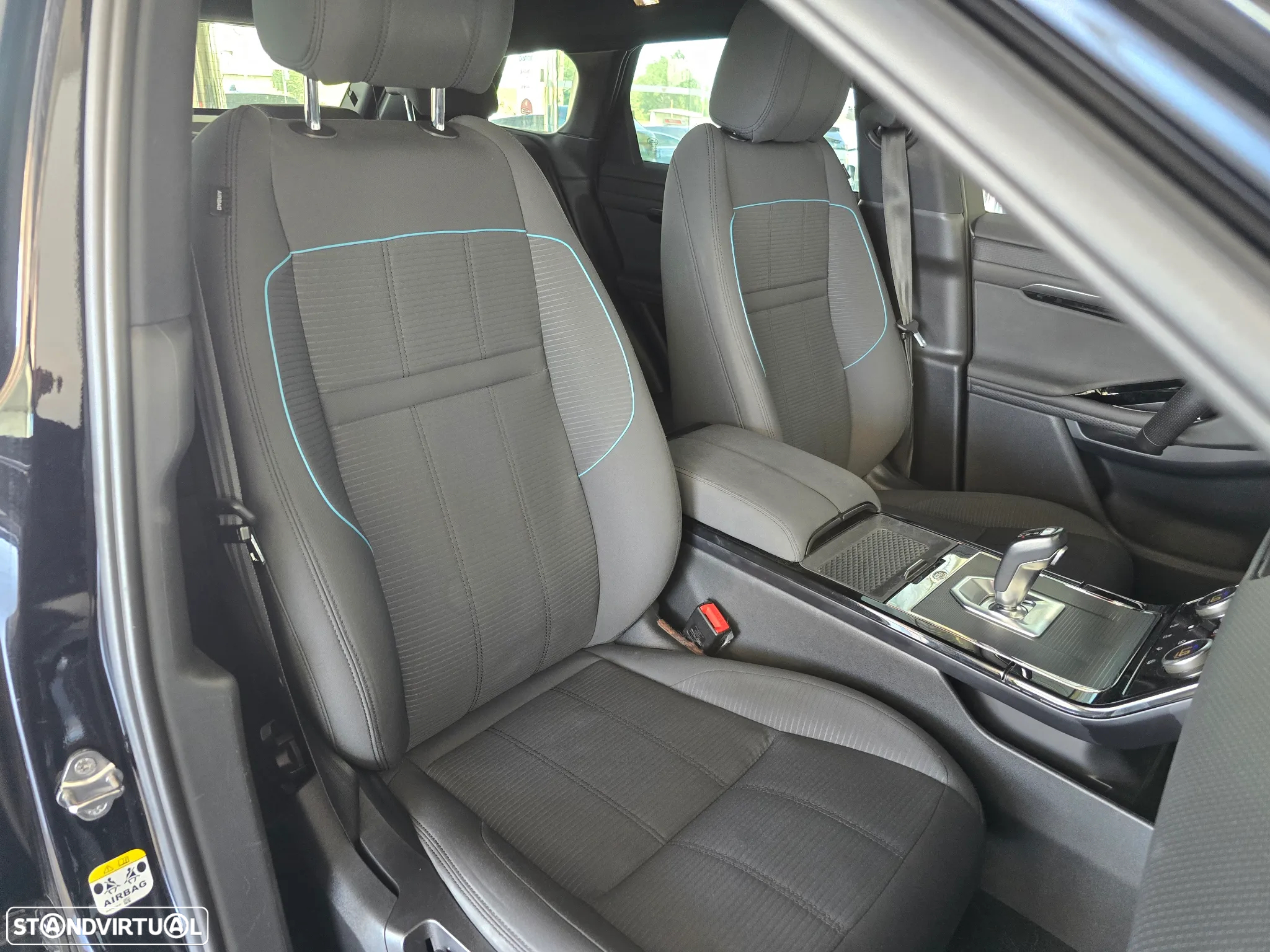 Land Rover Range Rover Evoque - 17