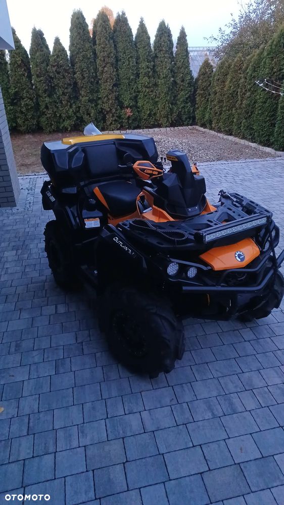 Can-Am Outlander - 2