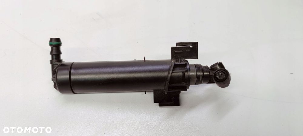 SPRYSKIWACZ REFLEKTORA PRAWY AUDI A5 8T - 3