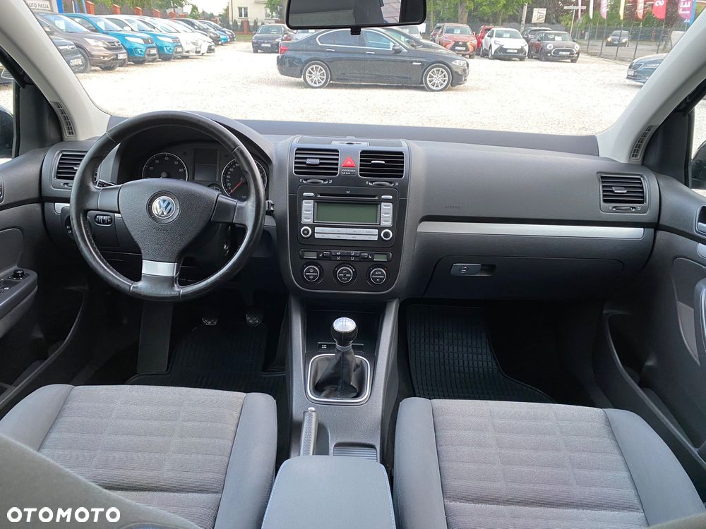 Volkswagen Golf 1.6 United - 22
