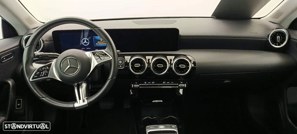 Mercedes-Benz CLA 180 d - 18