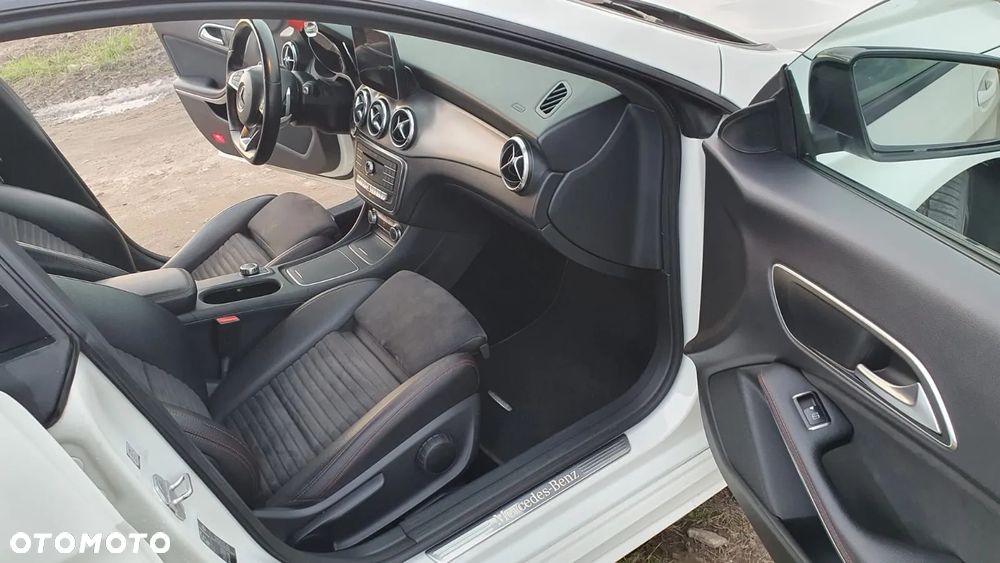 Mercedes-Benz CLA Shooting Brake 220 (CDI) d 7G-DCT AMG Line - 20