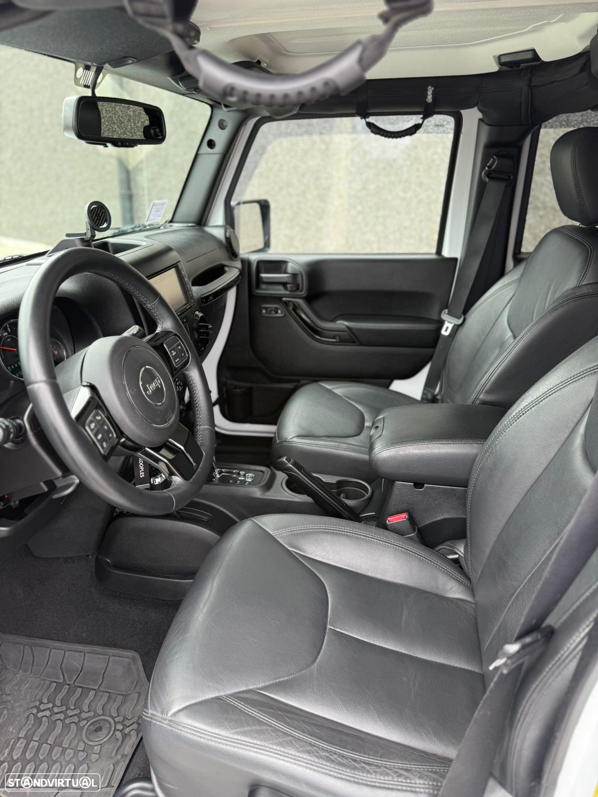 Jeep Wrangler Unlimited - 15