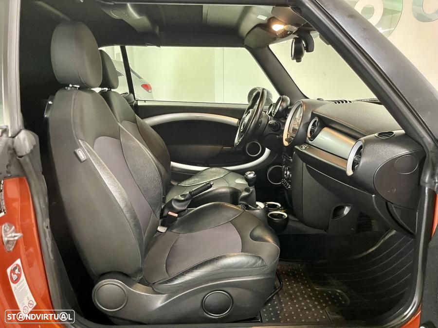 MINI Cabrio Cooper - 23