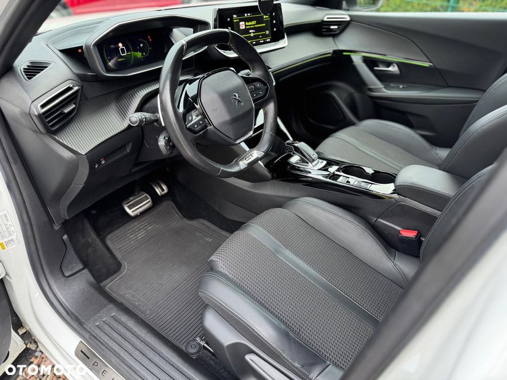 Peugeot 2008 1.2 PureTech GT S&S EAT8 - 10