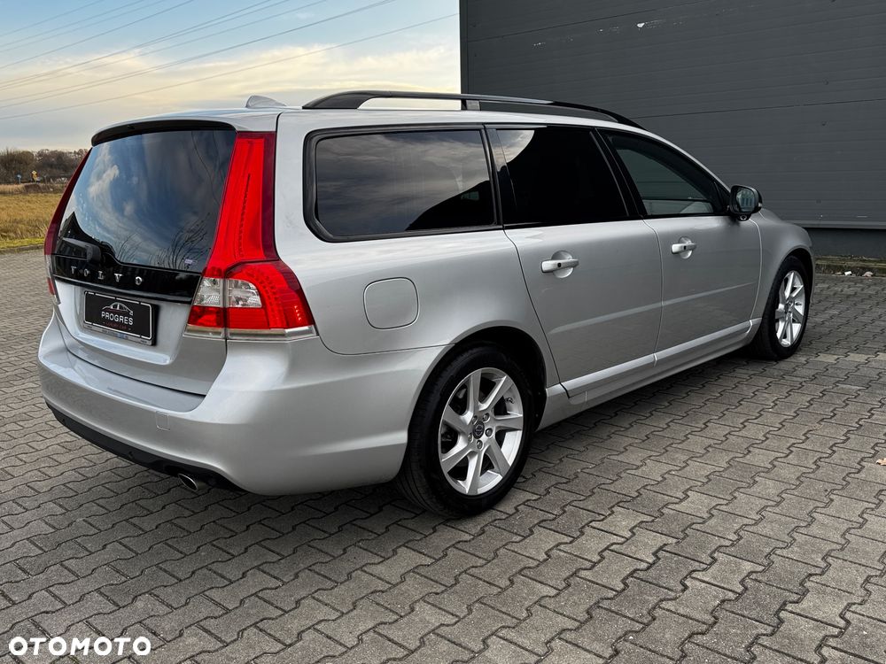 Volvo V70 D4 Summum - 4