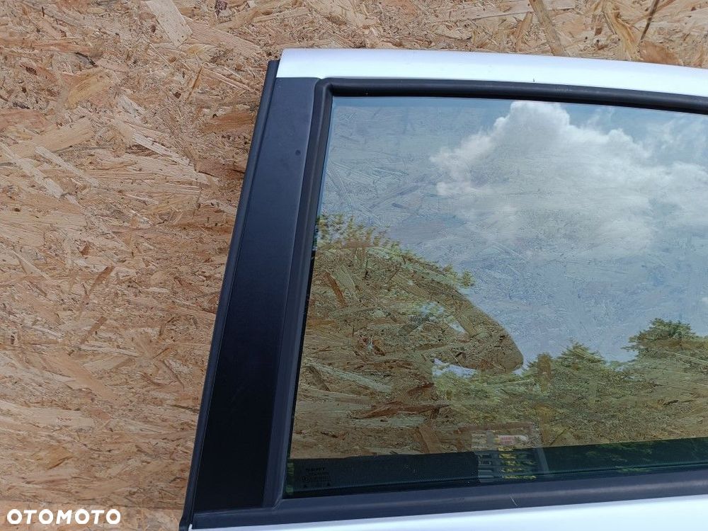 SEAT TOLEDO 2 II DRZWI TYŁ LEWY LEWE KOD LAK LS5N - 4