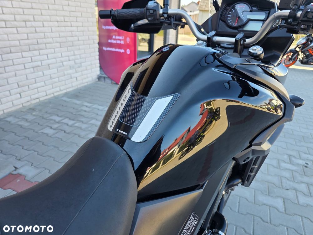 Suzuki V-STROM - 18