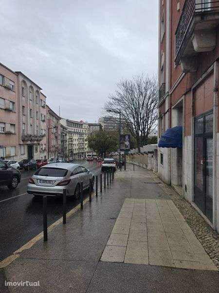 Arrendo Loja com saida de fumos - Grande imagem: 2/3