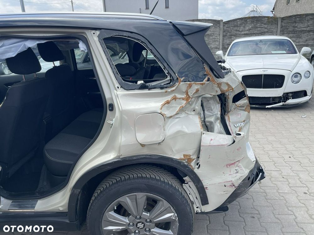 Suzuki Vitara 1.4 Boosterjet Hybrid Comfort - 8