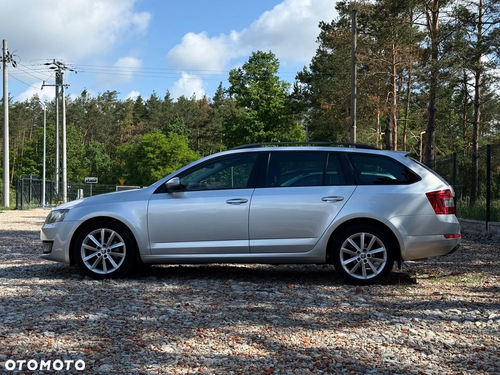 Skoda Octavia 2.0 TDI Style DSG - 6