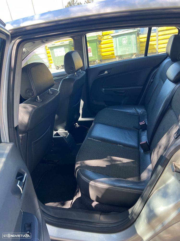 Opel Astra 1.7 CDTI Enjoy - 14