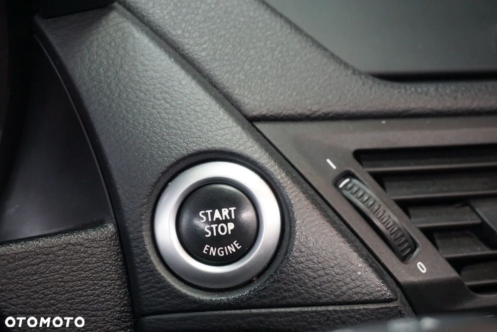 BMW X1 sDrive18d - 36