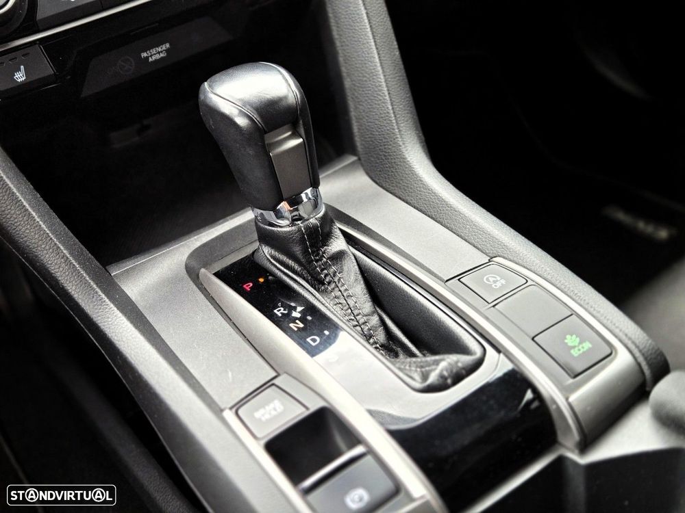 Honda Civic 1.0 i-VTEC Elegance Navi CVT - 12