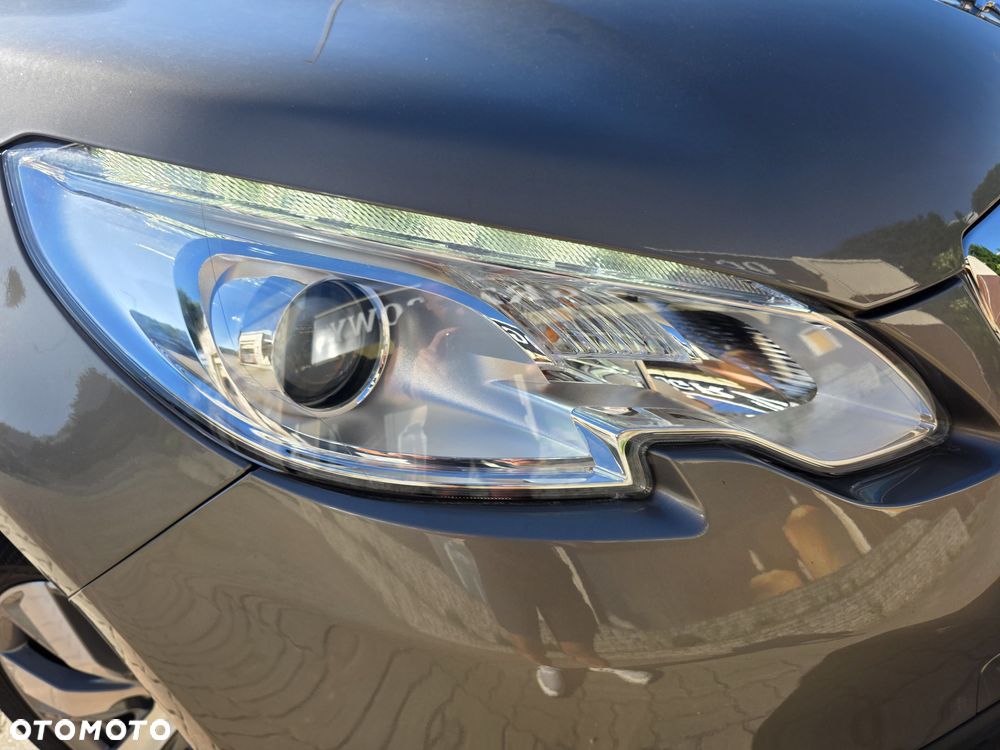 Peugeot 2008 PureTech 110 Stop&Start EAT6 Allure - 23