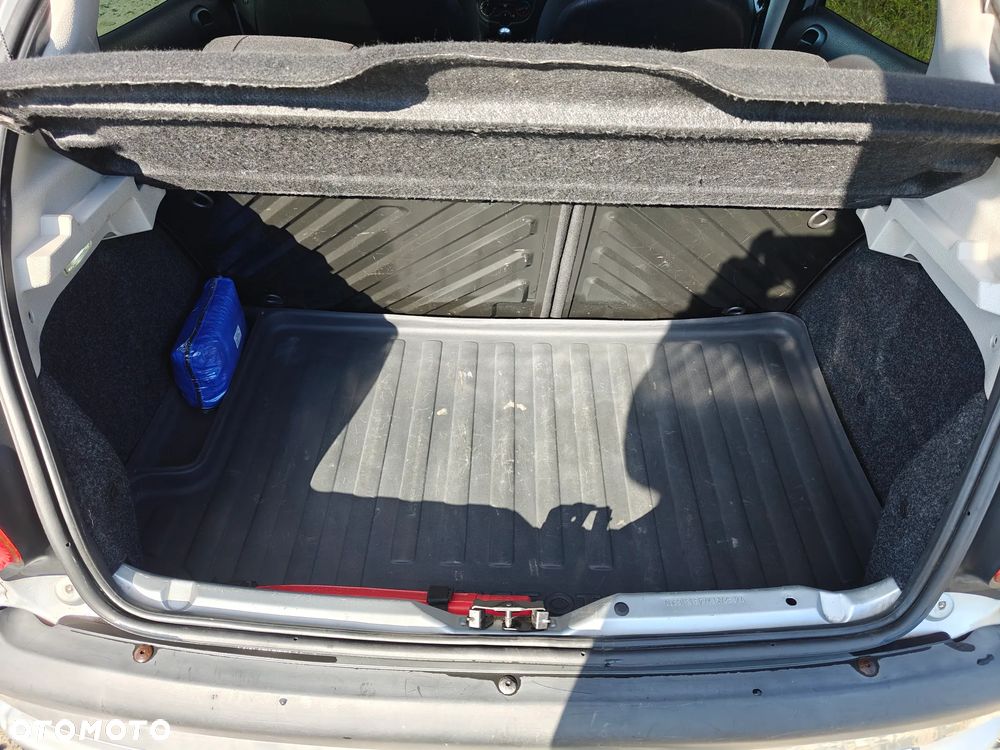Peugeot 206 - 26