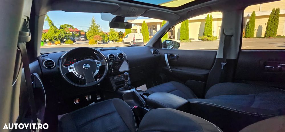 Nissan Qashqai 2.0 DCI 4 x 4 DPF tekna - 10