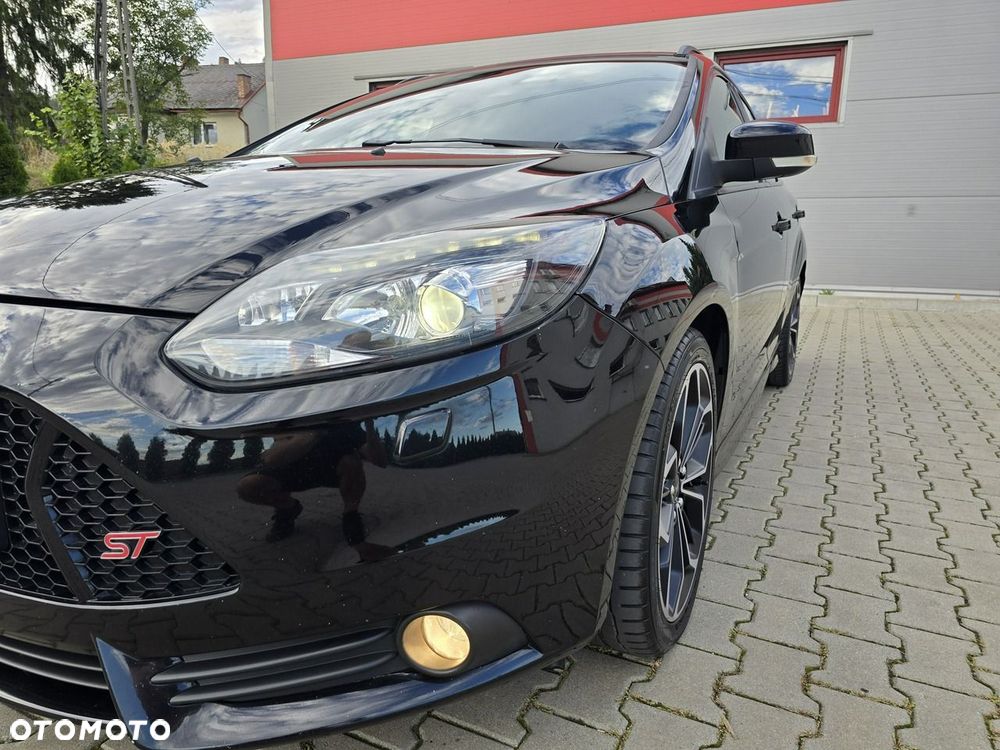 Ford Focus 2.0 EcoBoost ST mit Leder-Sport-Paket - 15