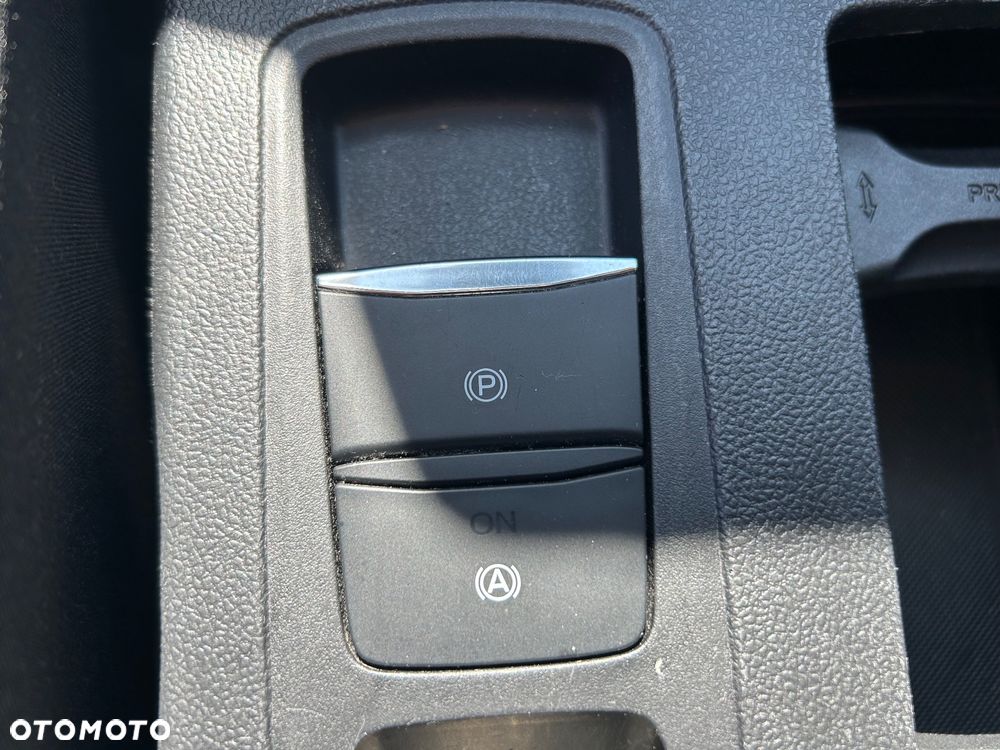 Ford Focus 1.5 EcoBlue Start-Stopp-System COOL&CONNECT DESIGN - 19