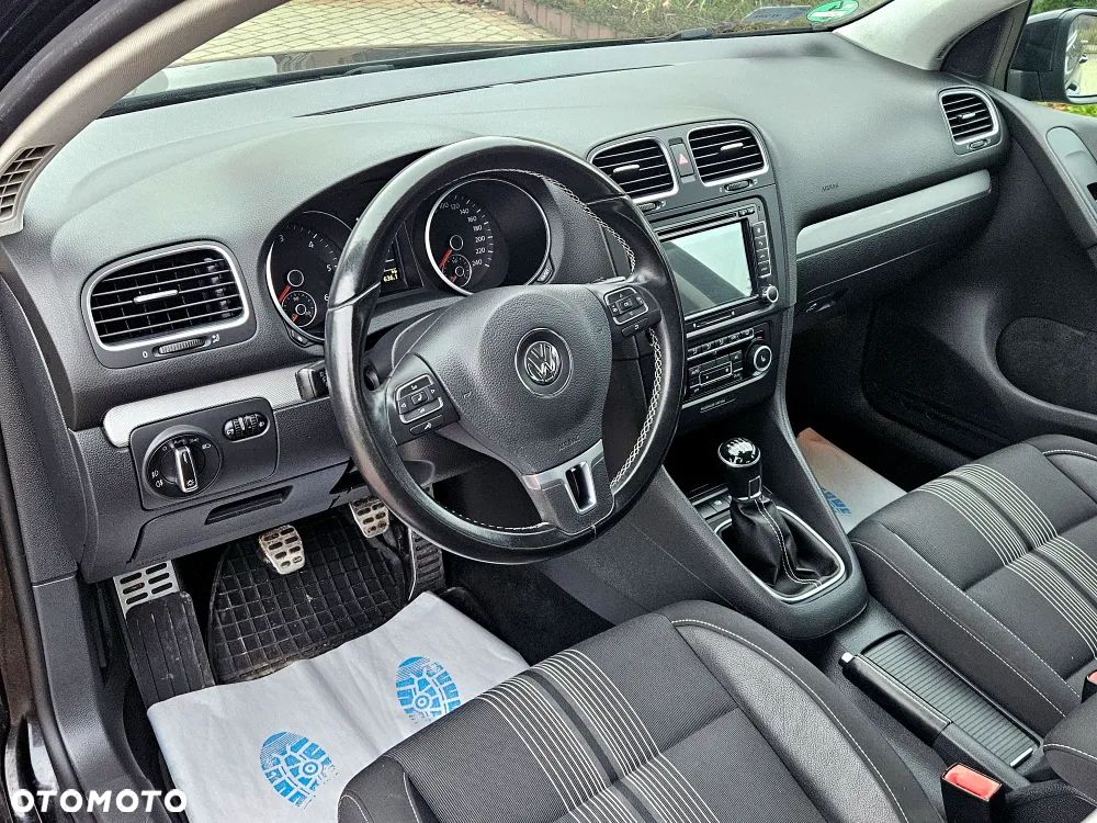 Volkswagen Golf 1.6 TDI DPF BlueMotion Technology MATCH - 16