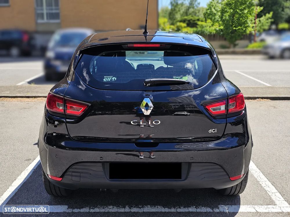 Renault Clio 1.5 dCi Dynamique S - 8