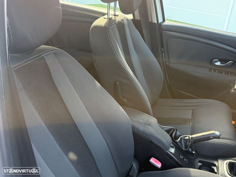Renault Mégane Sport Tourer 1.5 dCi Emotion - 18