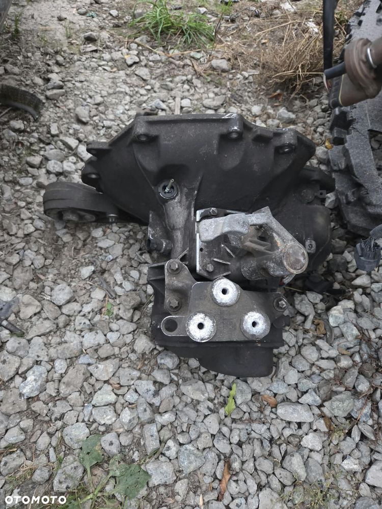 SKRZYNIA BIEGÓW MANUALNA Opel Vectra C 1.8 16V F17C374